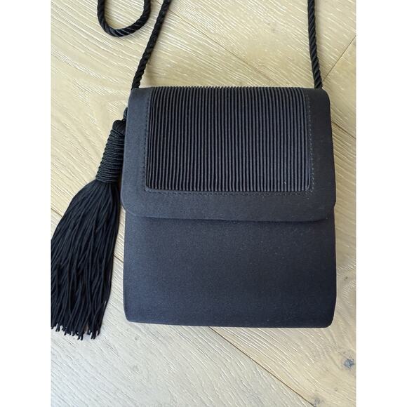 Vintage 80’s Lord and Taylor Black Textured Small Rope Tassel Crossbody Bag - Picture 1 of 12